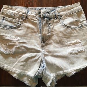 Billabong whitewash shorts